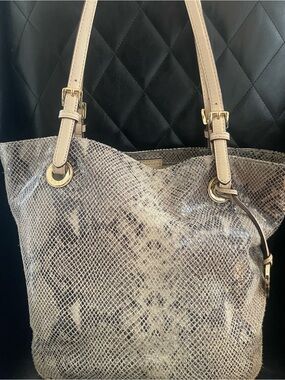Michael Kors Glazed Embossed Python tote. EUC